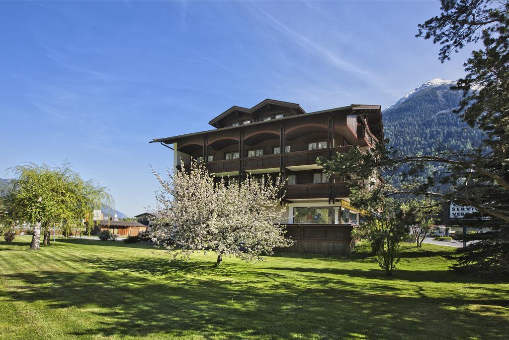 Appartementhaus Längenfeld Exterior foto